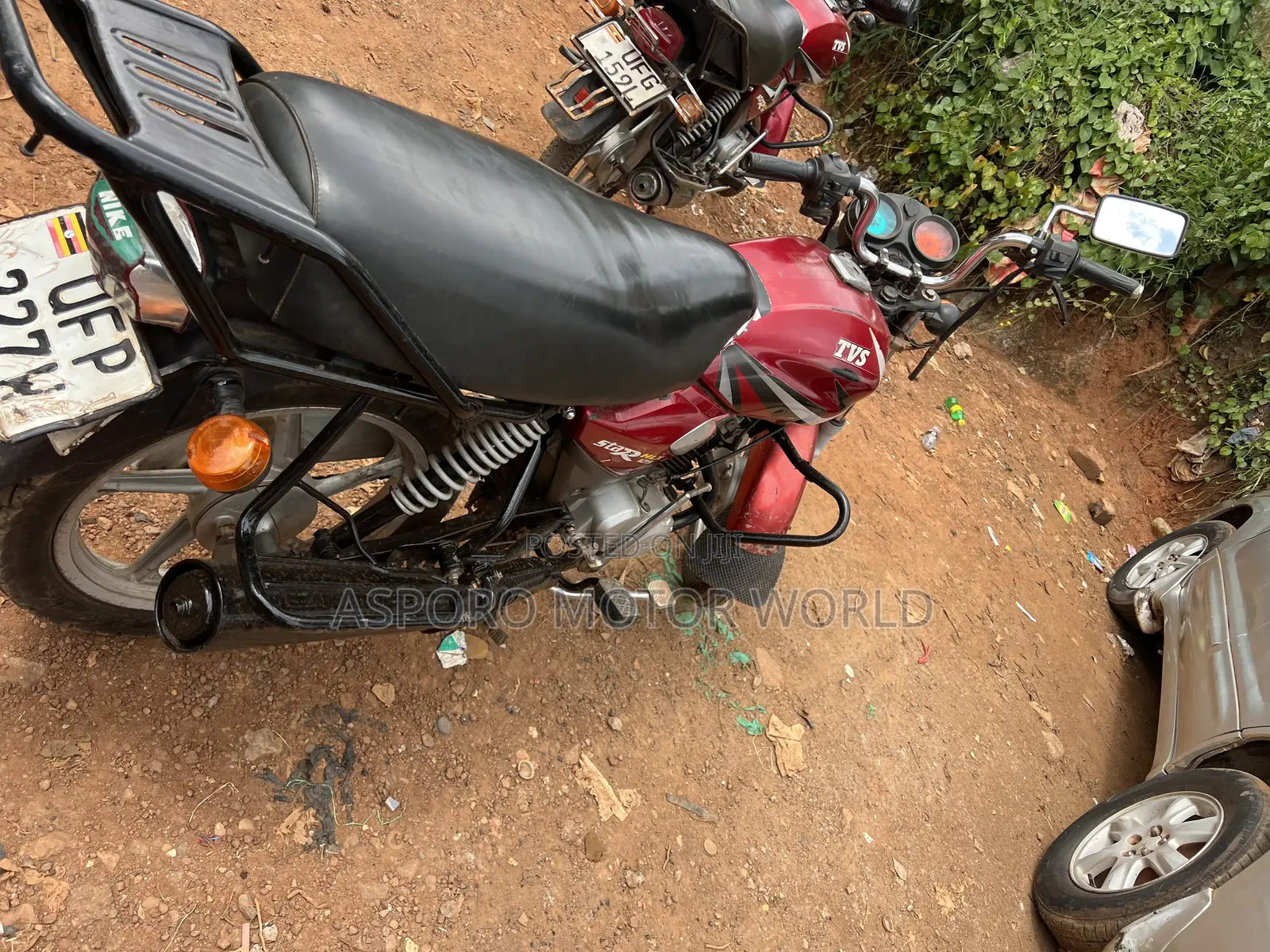 TVS HLX 125 2022 Red