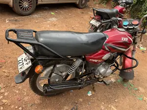 TVS HLX 125 2022 Red