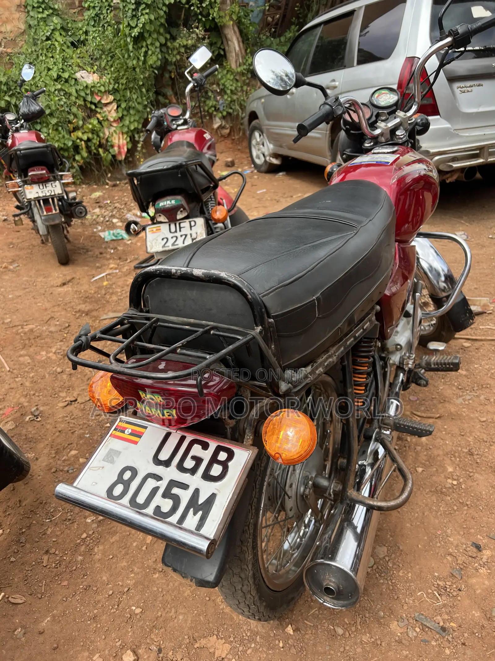 Bajaj Boxer 100 2024 Red