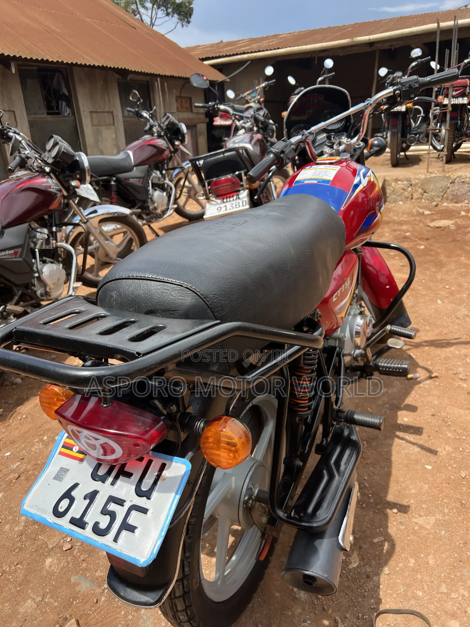 Bajaj CT 125X 2023 Red