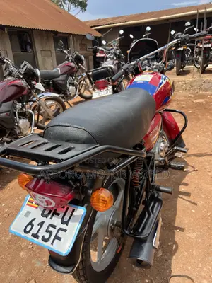 Bajaj CT 125X 2023 Red