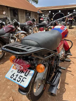 Bajaj CT 125X 2023 Red