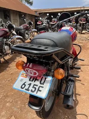 Bajaj CT 125X 2023 Red