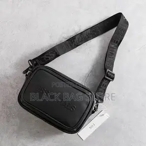 Essential Sling Bag