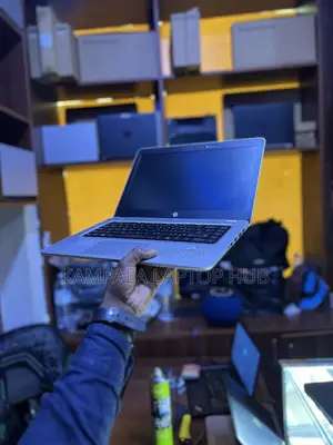 Laptop HP ProBook 440 G4 4GB Intel Core i7 HDD+SSD 500GB
