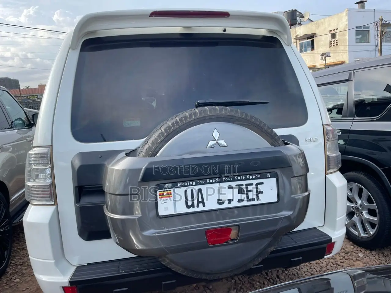 Mitsubishi Pajero 3.2 Di-Dc GLS 2011 White