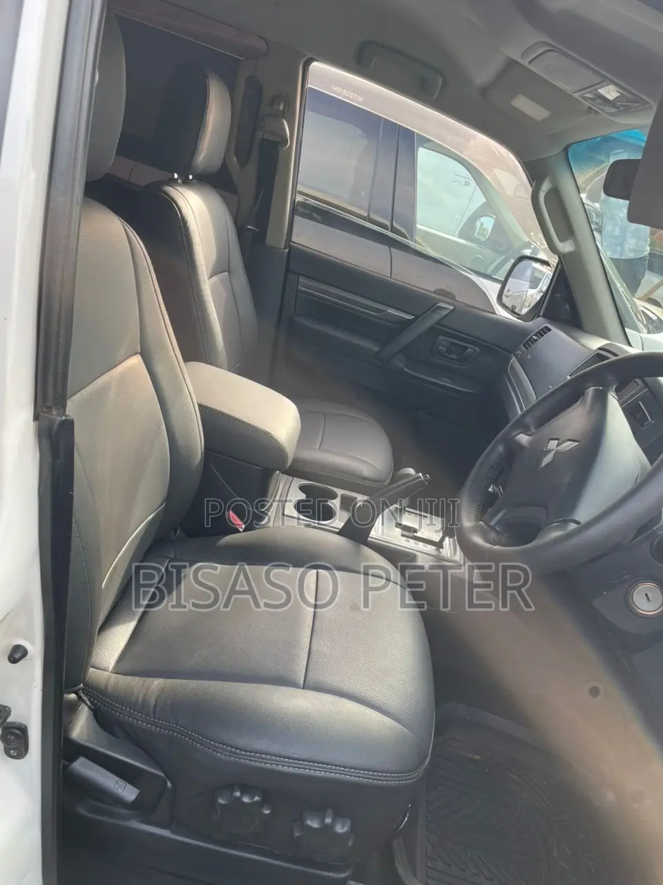 Mitsubishi Pajero 3.2 Di-Dc GLS 2011 White