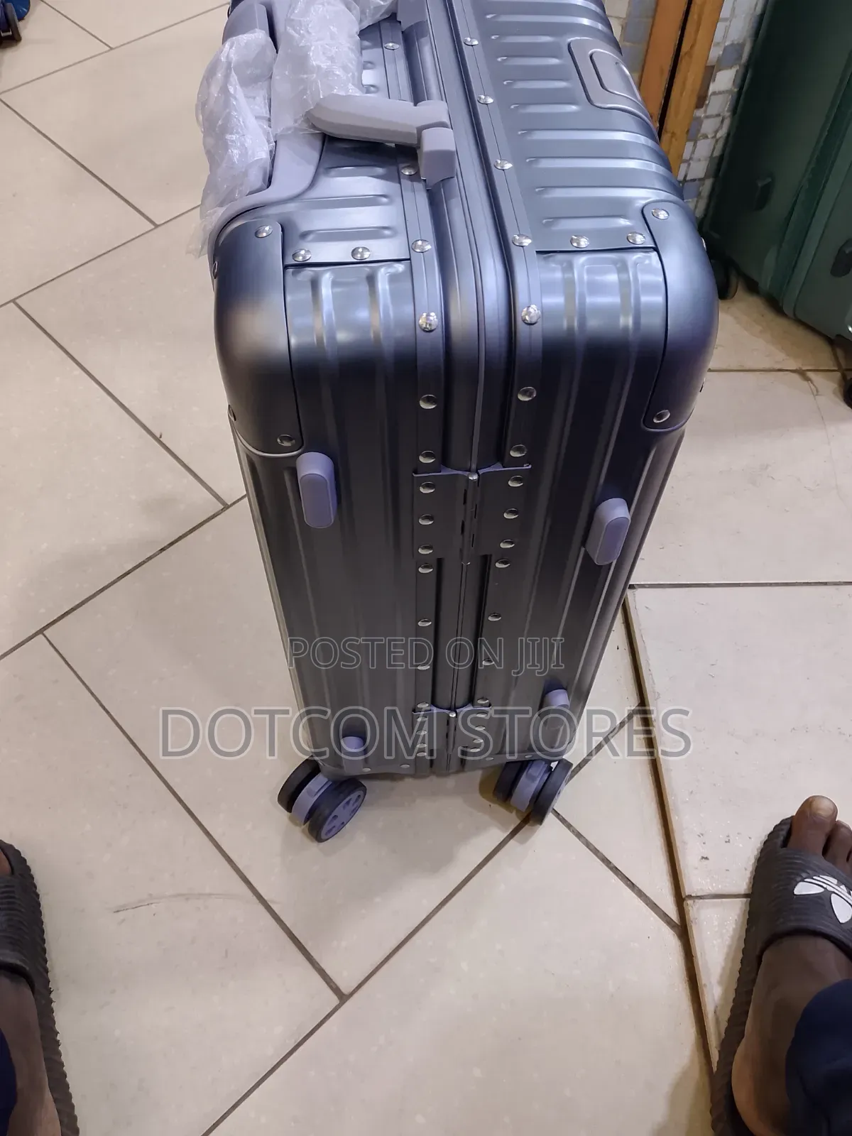 Medium Original Aluminum Cabin Twist Suitcase