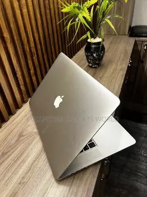 New Desktop Computer Apple Mac Mini M4 Pro 16GB Intel Core i7 SSD 256GB