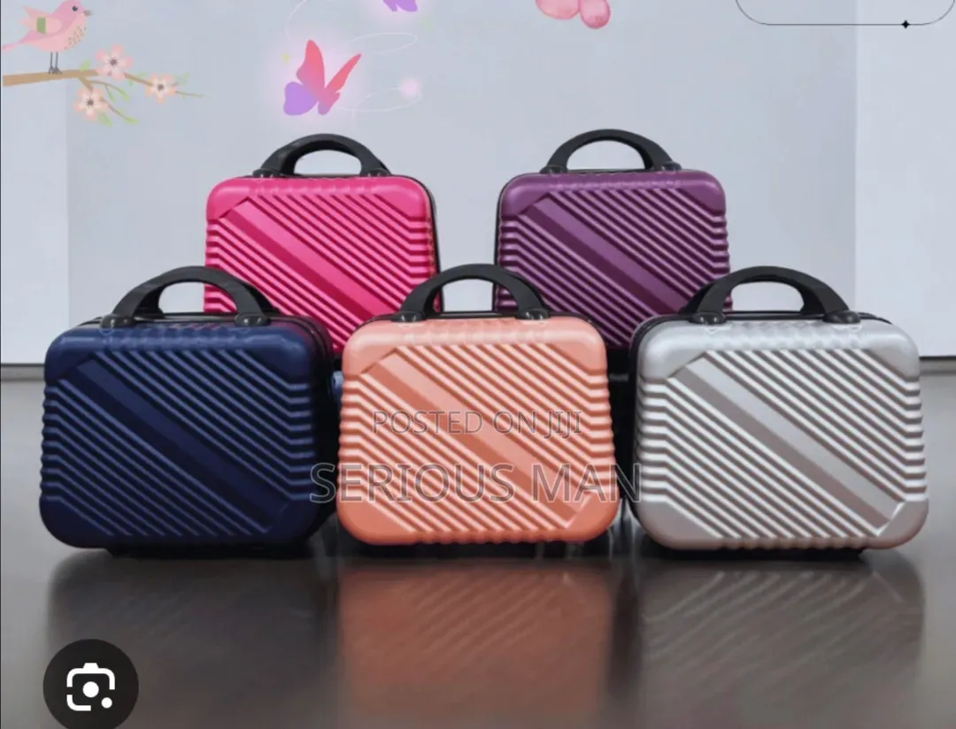 Hand-Held-Luggage-Make-Up-Bag-Hand-Carry-Luggage. Multcolour