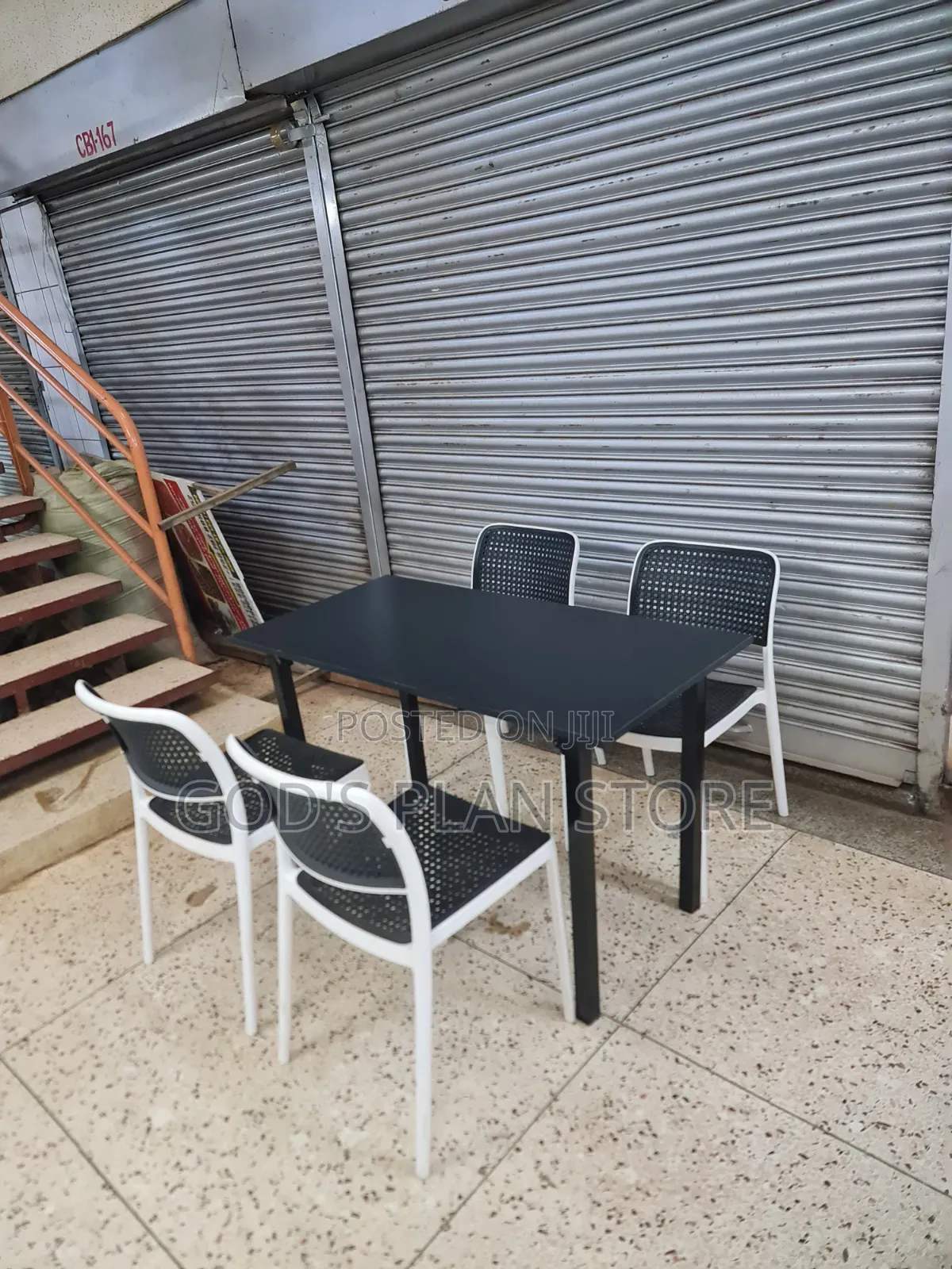 Plain Black Wooden Folding Table and Chairs for Dining
