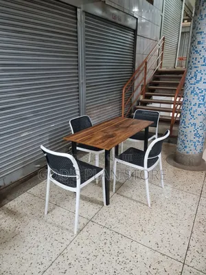 Restaurants/Hotels/Garden Wooden Foldable Table and Chairs Set