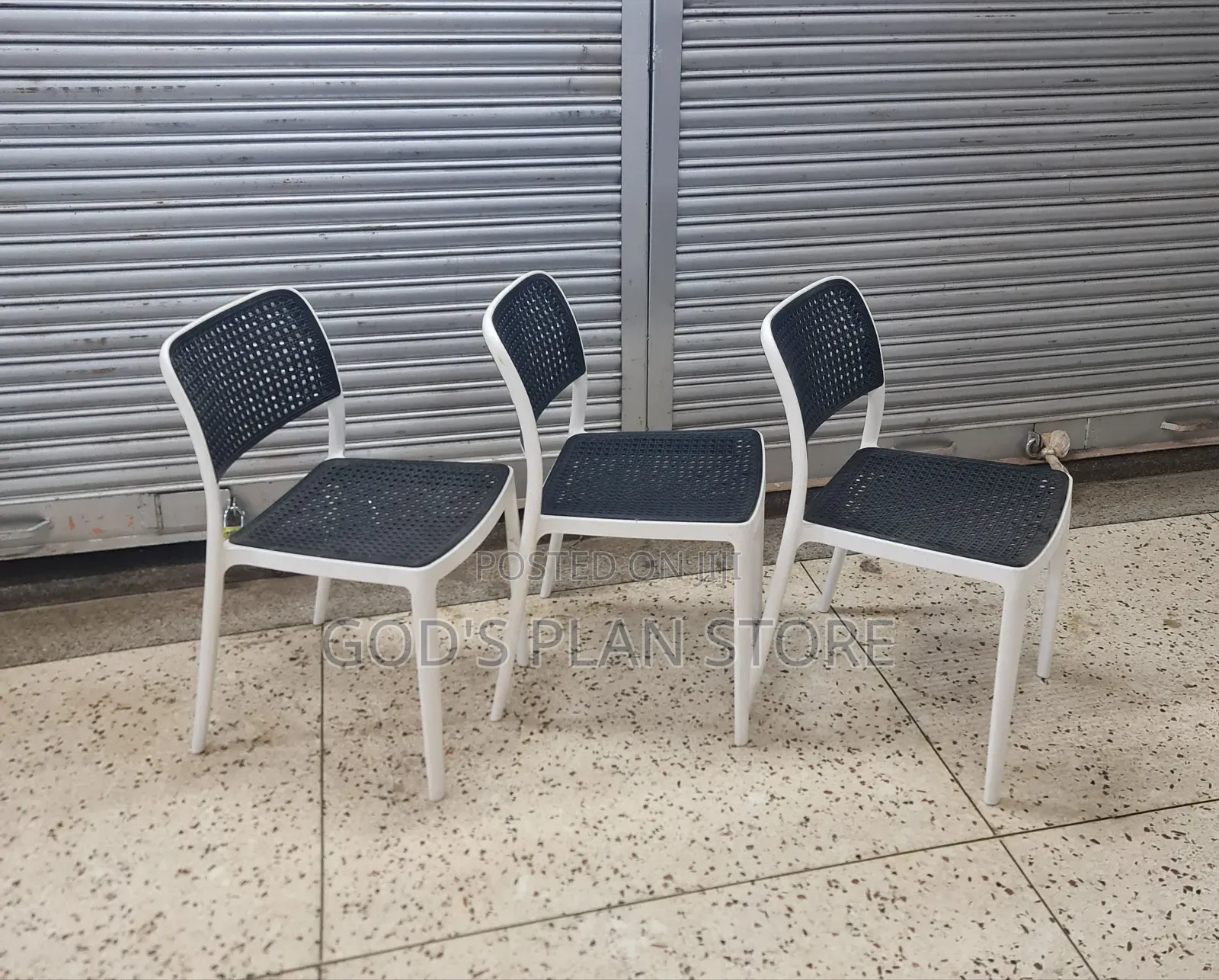 7002 Plastic Chairs Plastic Chairs