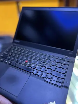 Laptop Lenovo ThinkPad X240 8GB Intel Core i5 HDD+SSD 500GB
