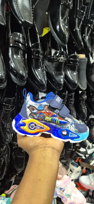 Spider-man Themed Kids' Light-up Sneakers.
