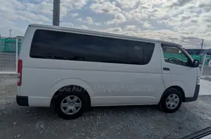 Toyota Regius 2014 White