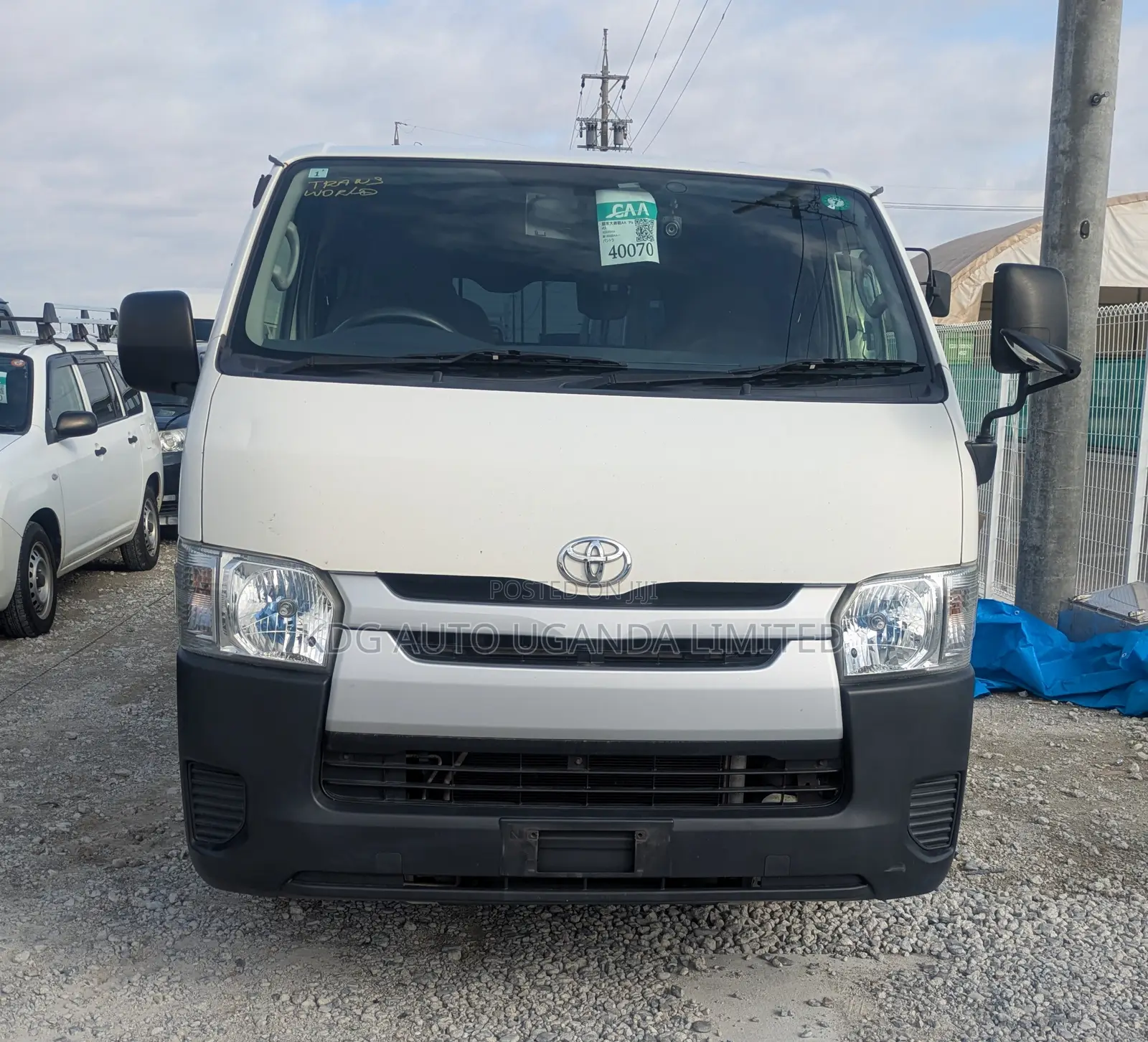 Toyota Regius 2014 White