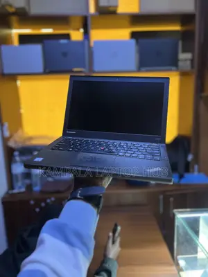 Laptop Lenovo ThinkPad X270 8GB Intel Core i5 HDD+SSD 256GB