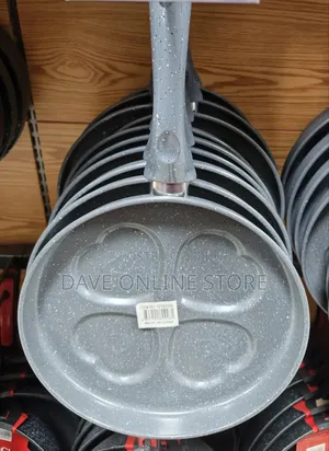 Grey Non Stick 4 Cup Heart Shape Egg Frying Pan