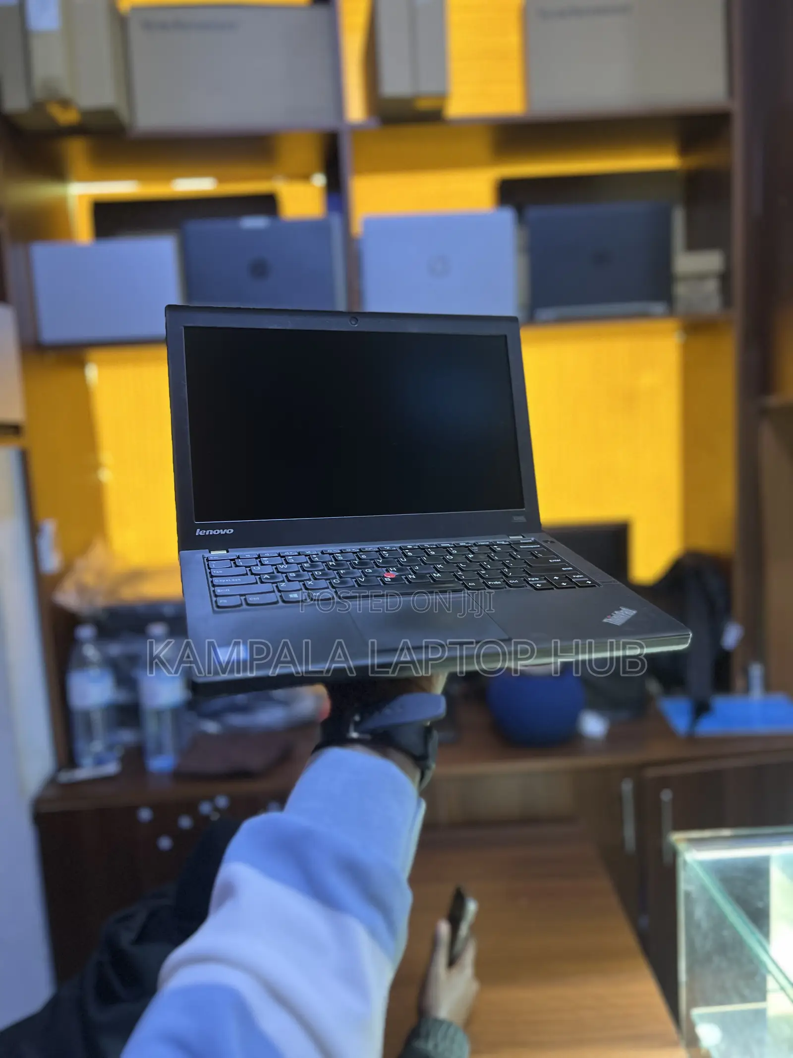 Laptop Lenovo ThinkPad X260 8GB Intel Core i5 HDD+SSD 500GB