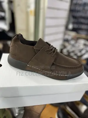 Clarks Mocha Grain Loafer