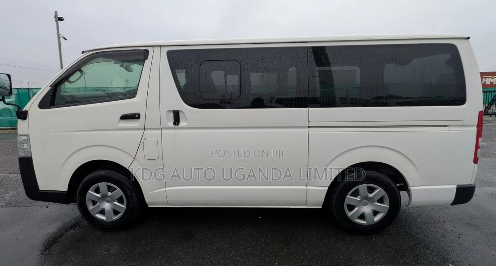 Toyota HiAce 2014 White