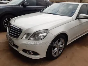 Mercedes-Benz E300 2019 White