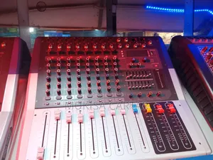 Yamaha Mixer Pro8