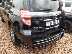 Toyota Vanguard 2010 Black