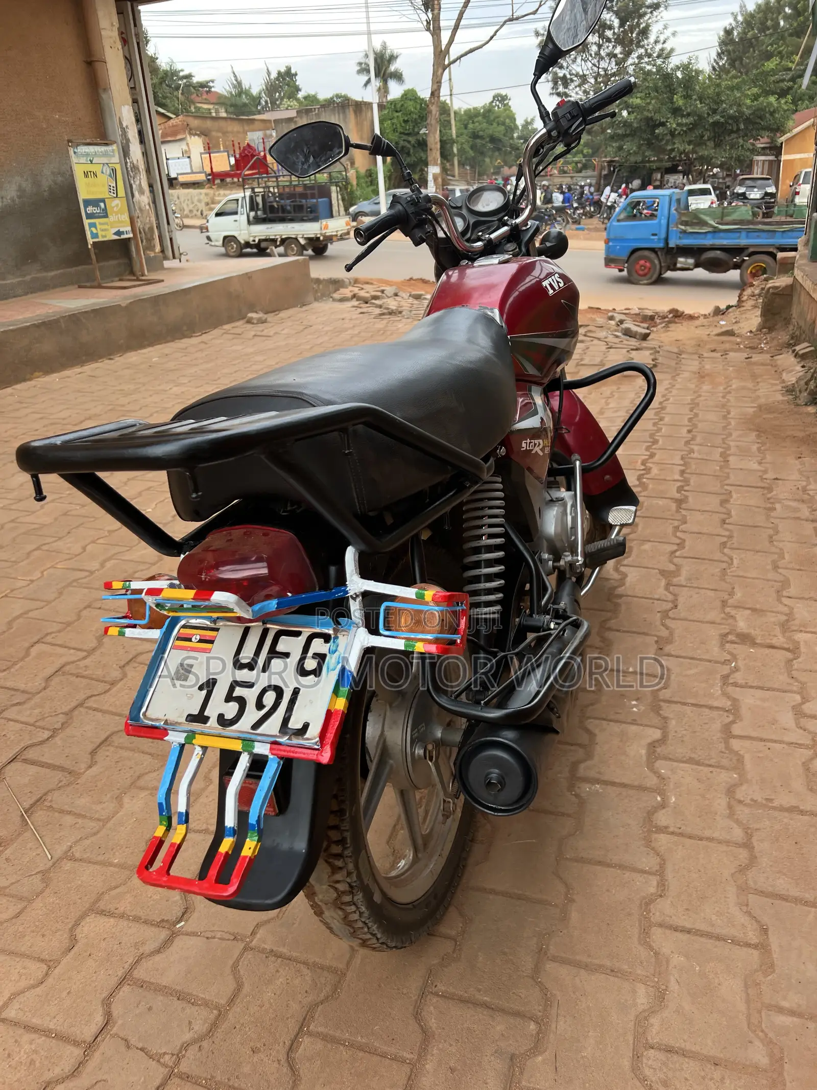 TVS HLX 125 2022 Red