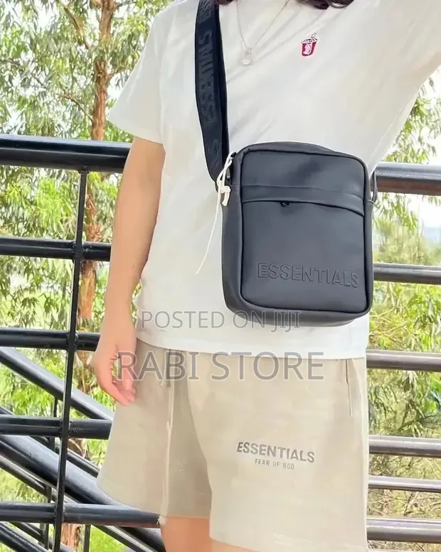 Cross Sling Bag Essential - Black/Brown