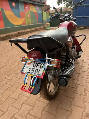 TVS HLX 125 2022 Red