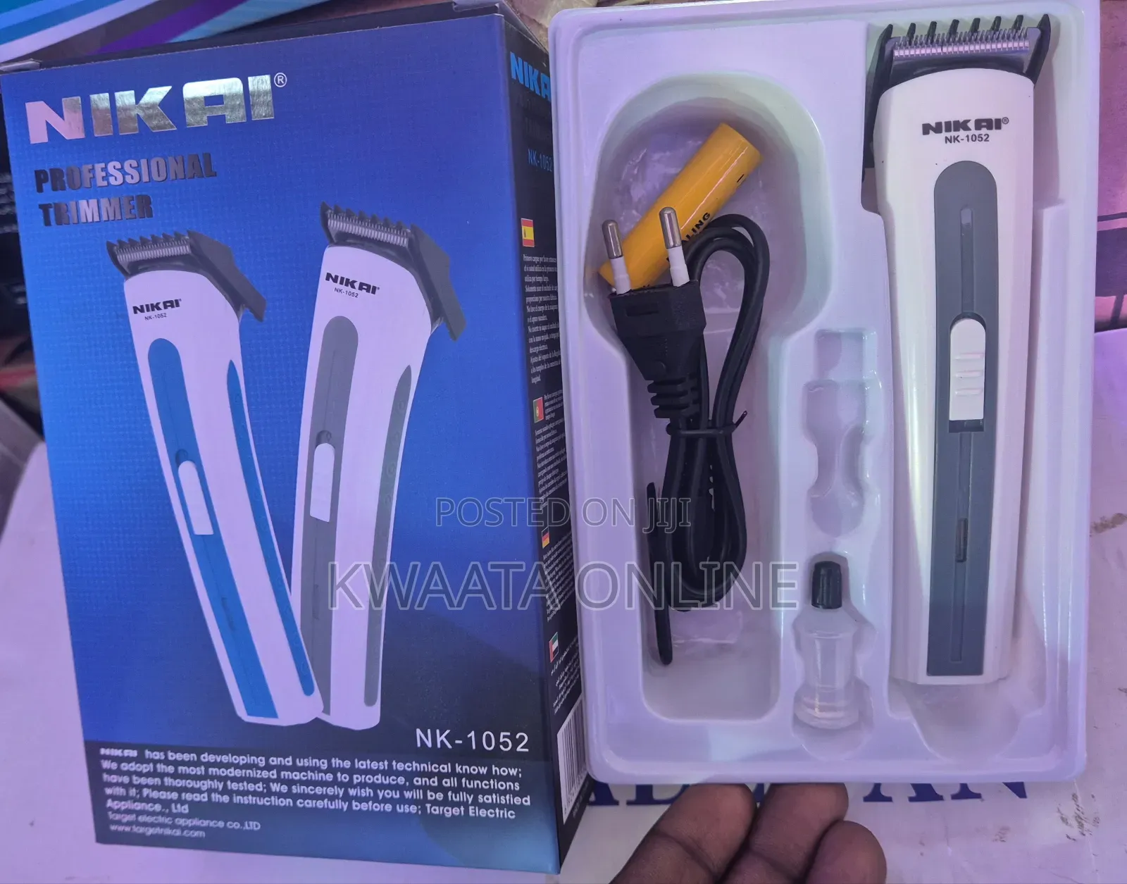 Nikai Rechargeable Electric Shaver - Blue/White