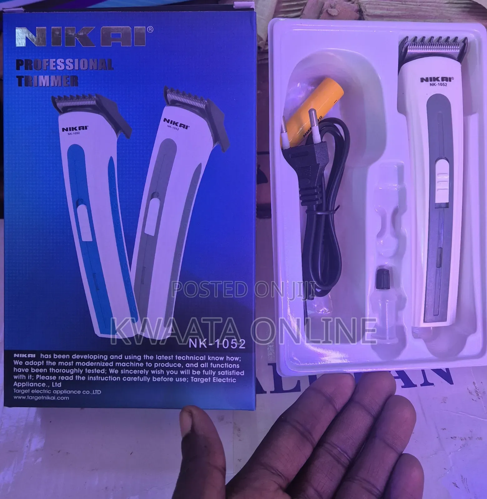 Nikai Rechargeable Electric Shaver - Blue/White