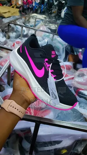Nike Zoomx Sneakers. Black, White, Pink
