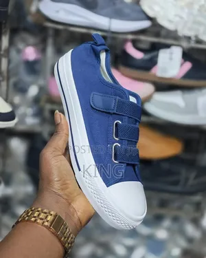 Velcro Strap Fastening System.Casual Canvas