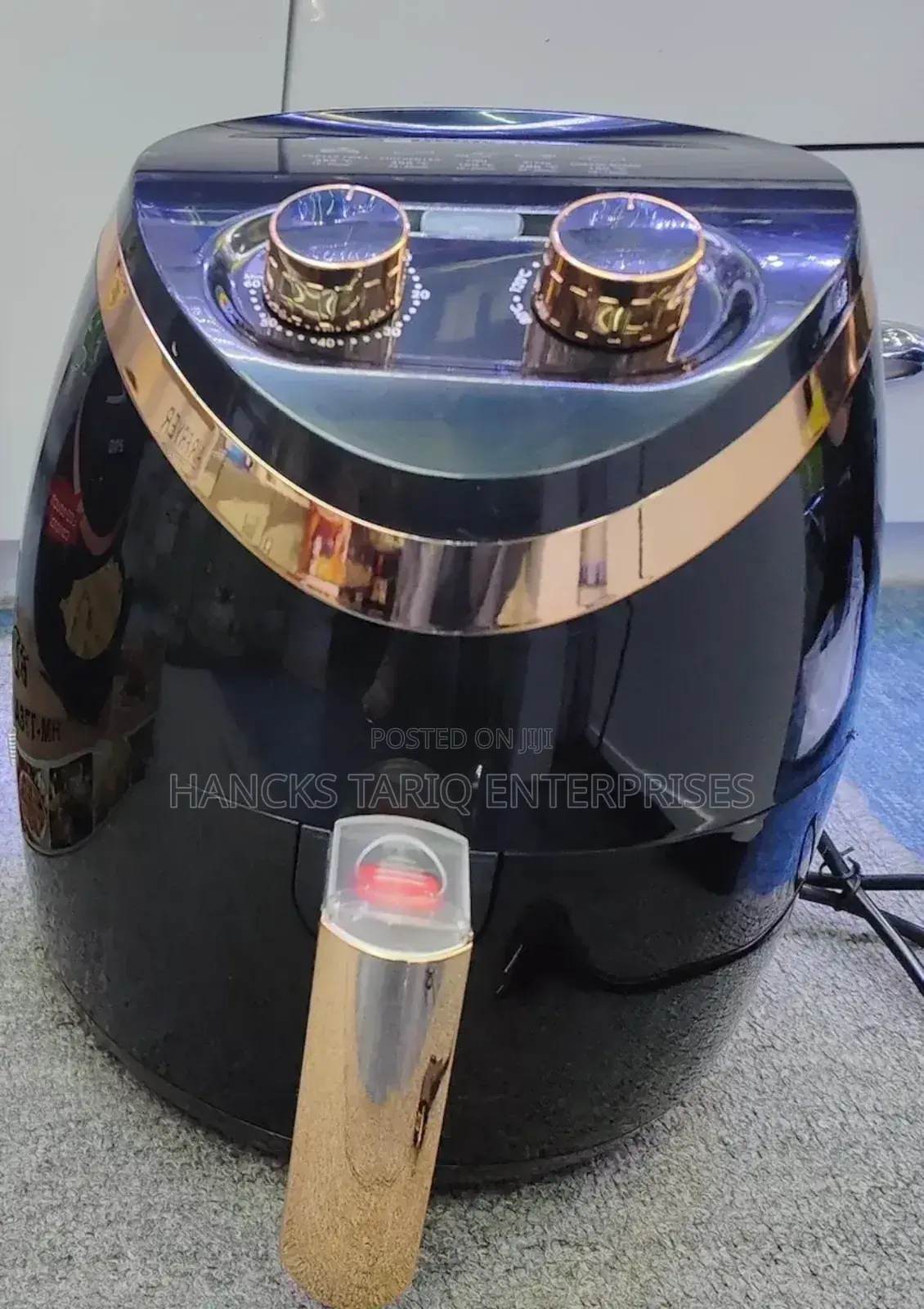 Hoffmans Electronics Air Fryer, Model Hm-776a.