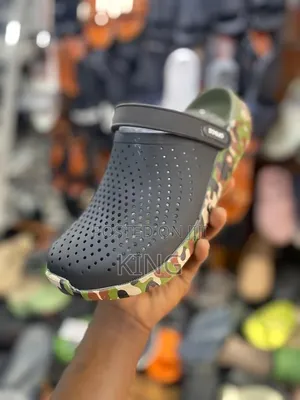 Lite Ride Crocs. Black Camou, Grey Camouflage