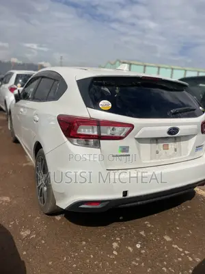 Subaru Impreza 2.0i Premium AWD Hatchback 2017 White