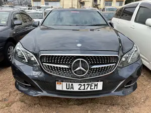 Mercedes-Benz E300 2013 Gray