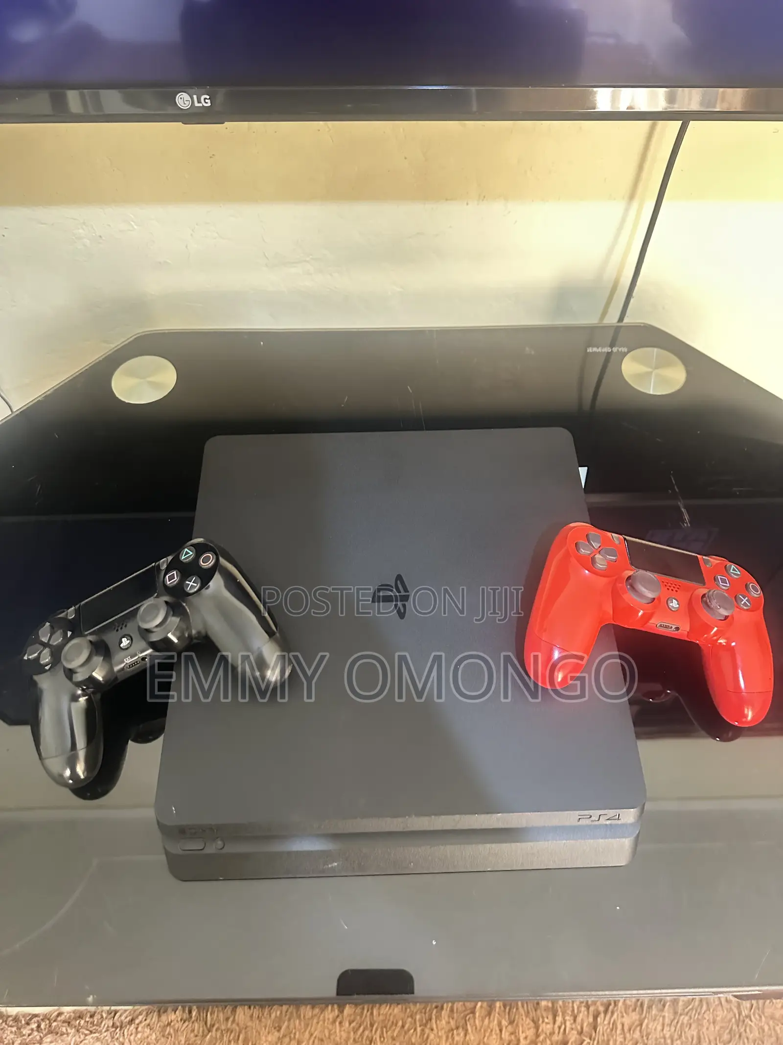 Play Station 4 Slim
