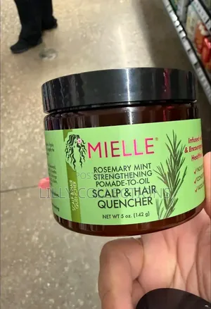 Mielle Rosemary Mint Strengthening Scalp and Hair Quencher