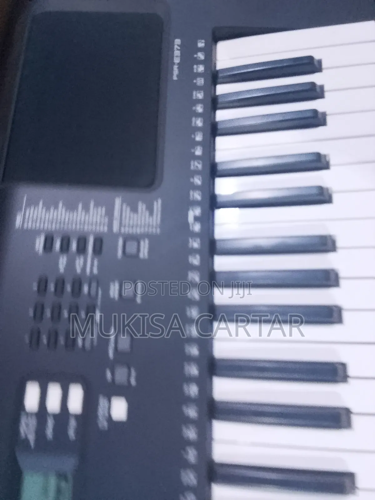 PSR 373 Yamaha Keyboard