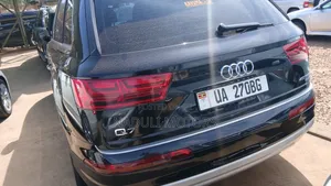 Audi Q7 2017 Black