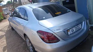 Mercedes-Benz C180 2016 Silver
