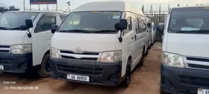 Toyota HiAce 2010 White