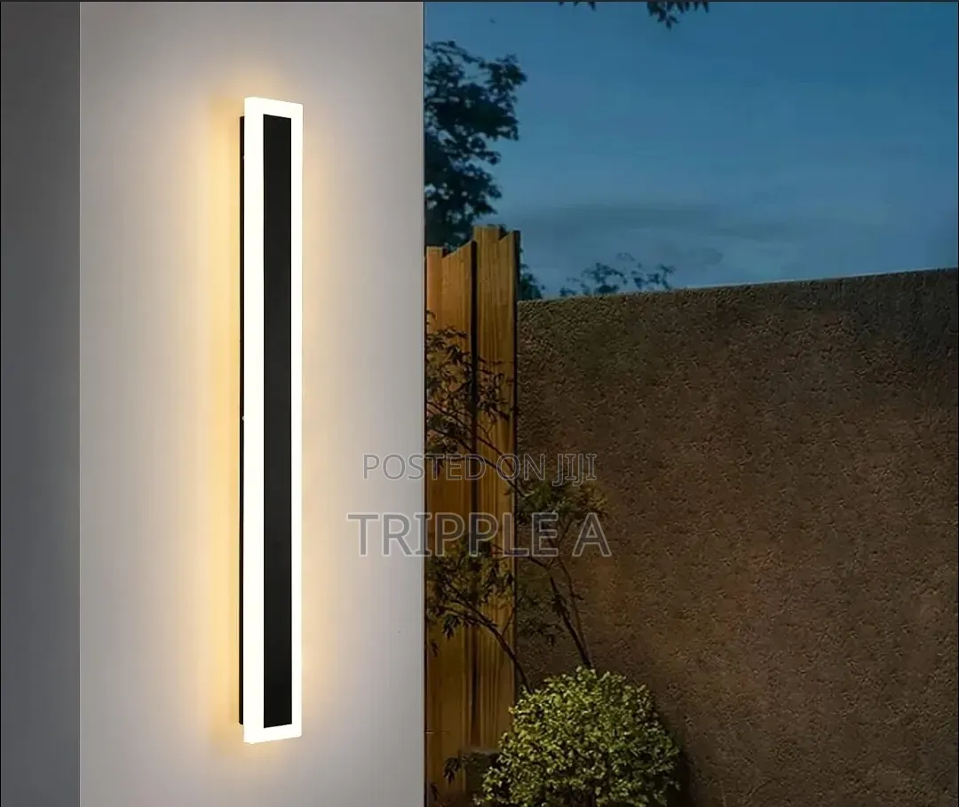 Outdoor Wall Light