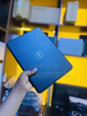 Laptop Dell Latitude 3301 4GB Intel Core i3 SSD 128GB