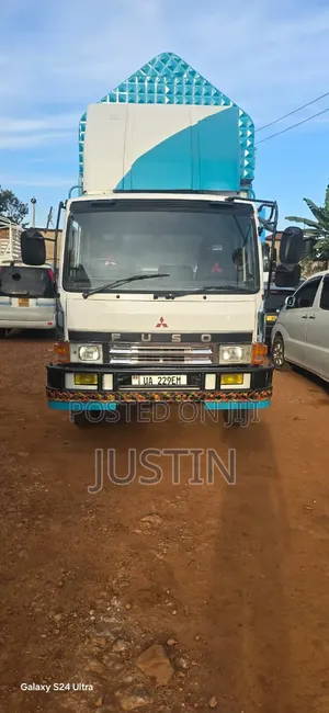 Fuso Fighter Food Truck