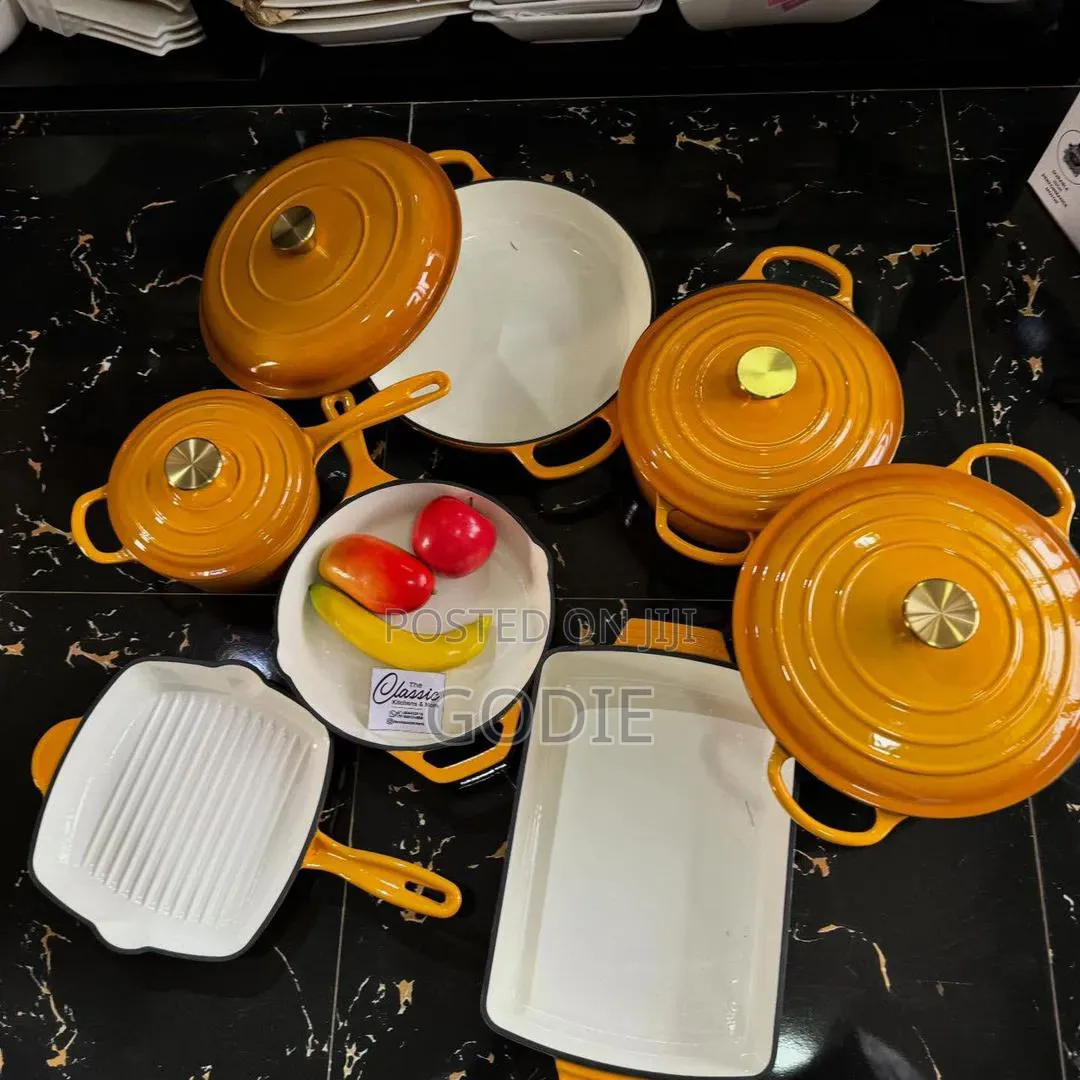 Set of Classic Kitchens More Enameled Cast Iron Cookware